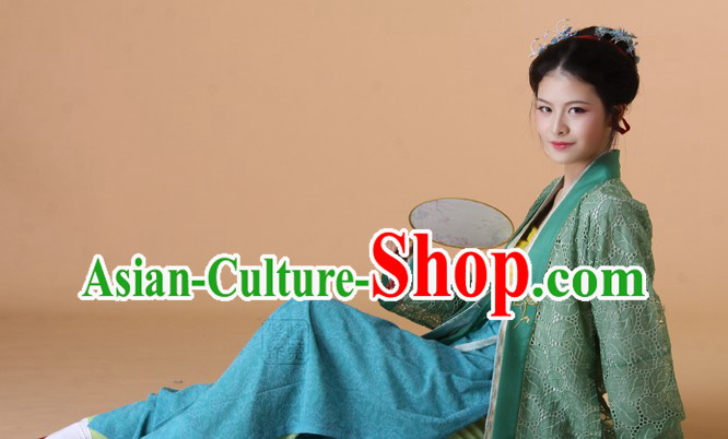 Ancient Chinese Song Dynasty Outfit for Women