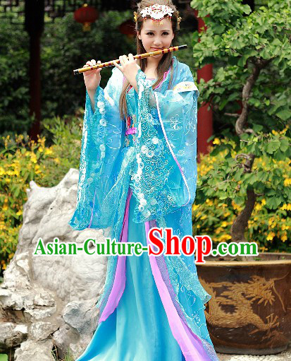 Traditional Chinese Tang Dynasty Clothes and Hair Accessories for Women