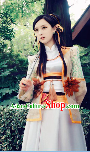 Ancient Chinese Heroine Swordswoman Costumes and Headpieces