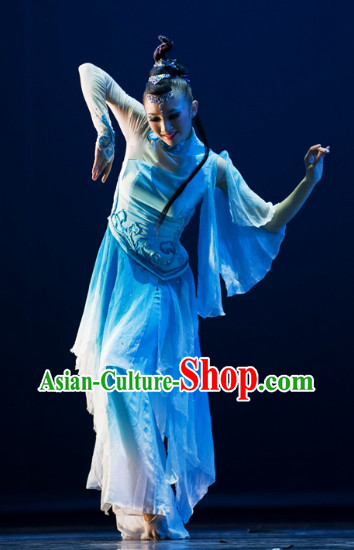 Chinese Classical Dance Costumes and Hair Accessories Complete Set