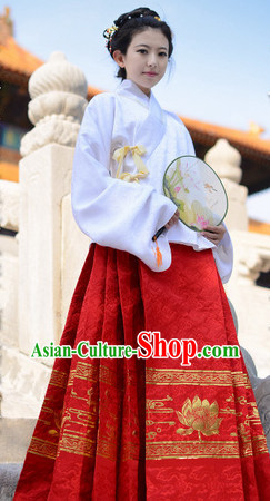 Ancient Chinese Ming Dynasty Attire Complete Set