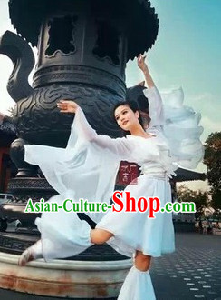 Pure White Hanfu Clothes and Umbrella Complete Set