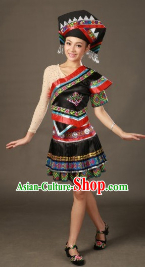 Traditional Chinese Zhuang Clothes and Hat for Women