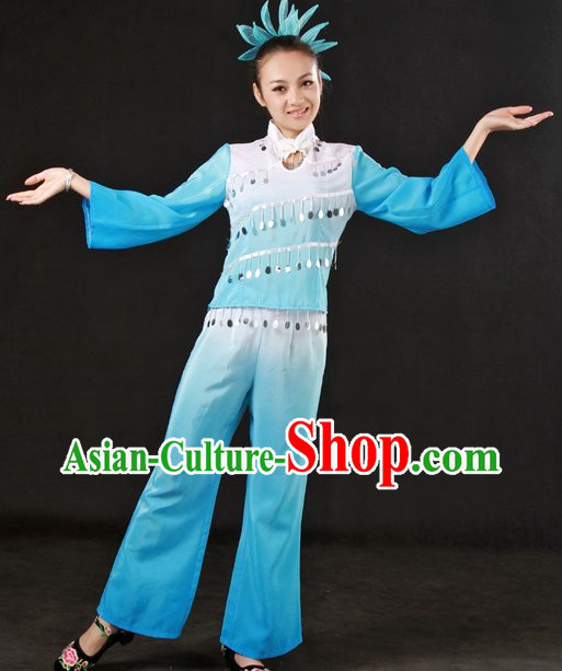 Traditional Chinese Clothes and Headwear for Women