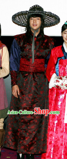 Traditional Korean Swordman Costumes and Bamboo Hat Complete Set