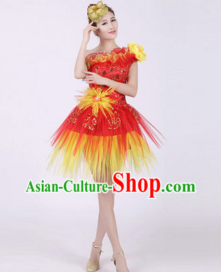 Enchanting Effect Folk Dance Suit and Headwear Complete Set for Women