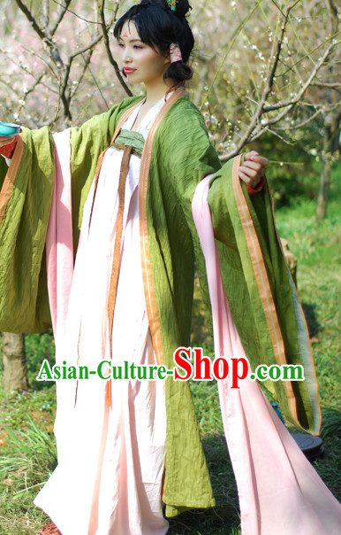 Han Dynasty Female Traditional Outfits
