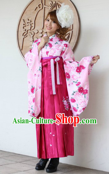 Traditional Japanese Pink Kimono Set for Women