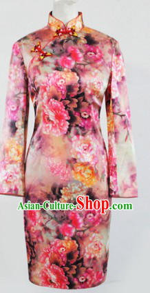 Traditional Chinese Silk Peony Cheongsam