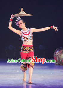 Li Xiang Ethnic Minority Dance Costumes and Hat
