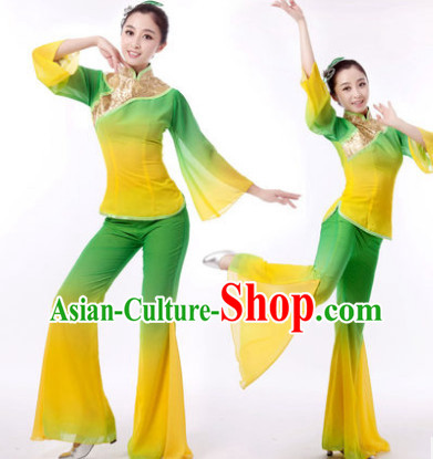 Traditional Chinese Clothing for Professional Stage Performance