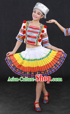 Chinese Folk People Ethnic Clothing and Hat Complete Set