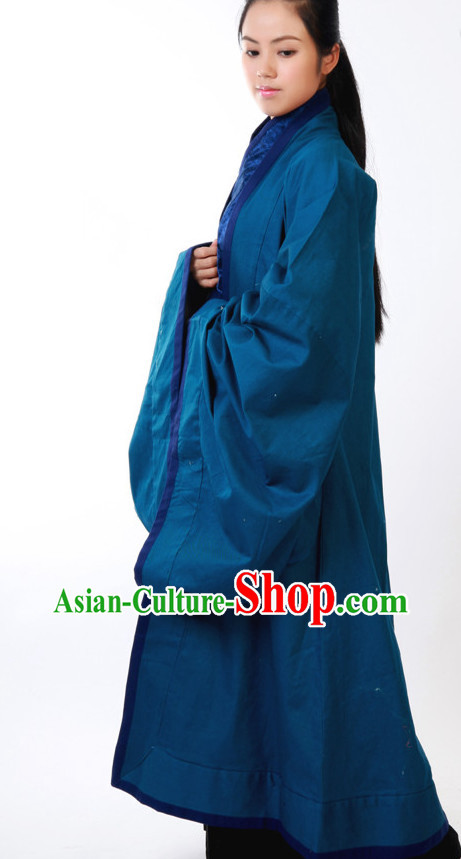 Wide Sleeve Winter Gown for Ladies