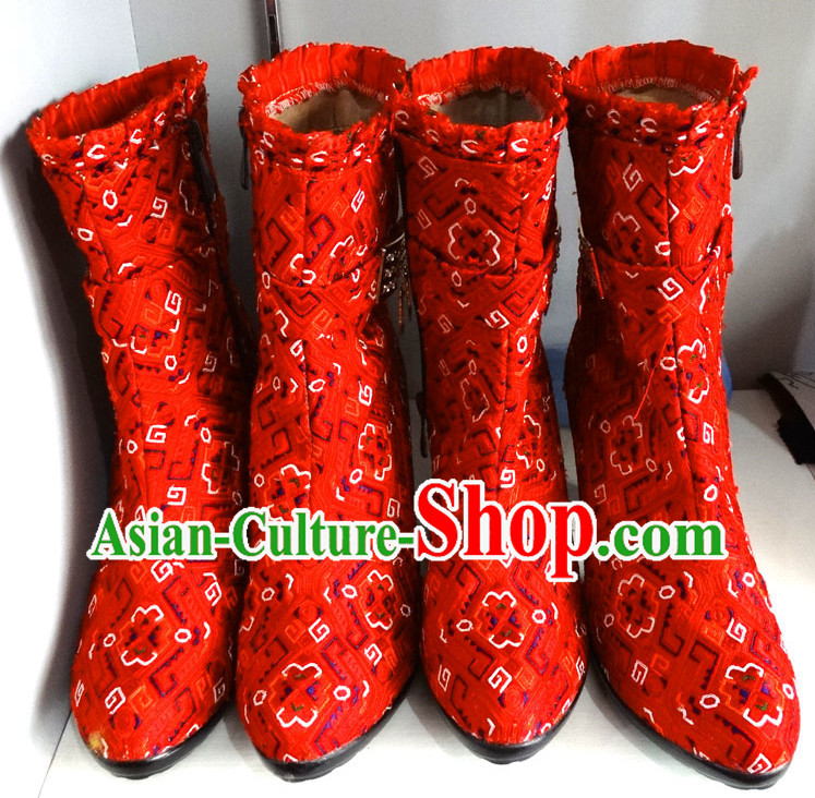 Traditional China Miao Ethnic Embroidery Red Boots for Women