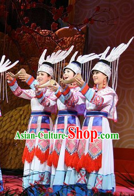 China Miao Women's Clothing and Hat