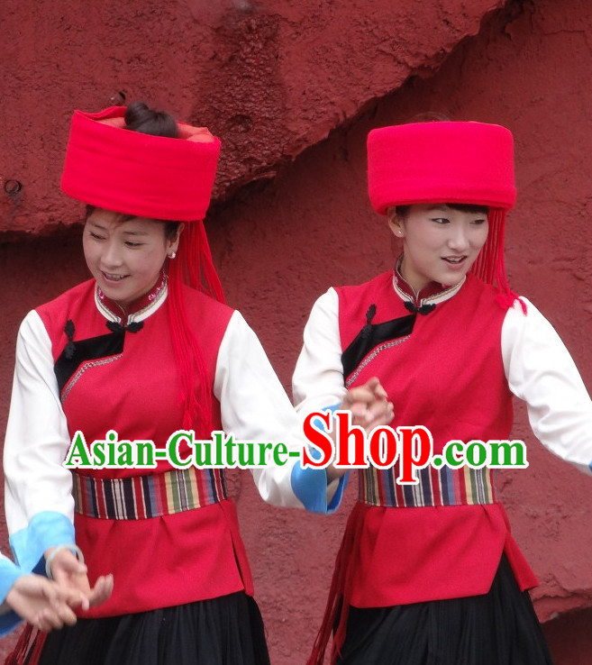 Chinese Yunnan Ethnic Women's Clothes and Hat