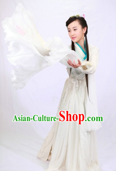 China Ancient Traditional Long Sleeves Dance Suit for Girls