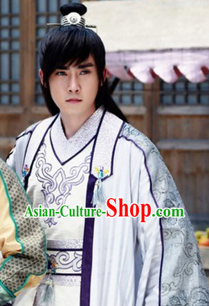 China Ancient Youth Hero Clothes and Headwear for Men