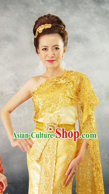 Traditional Thai Clothing for Ladies