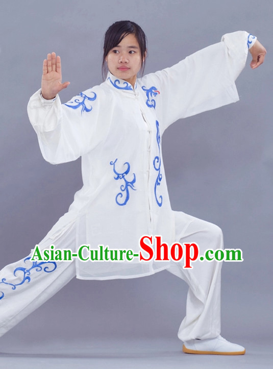 Tradtiional Martial Arts Embroidered Championshiop Winner Suit and Cloak