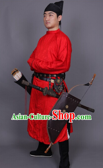 Tang Dynasty Red Long Robe and Hat for Men