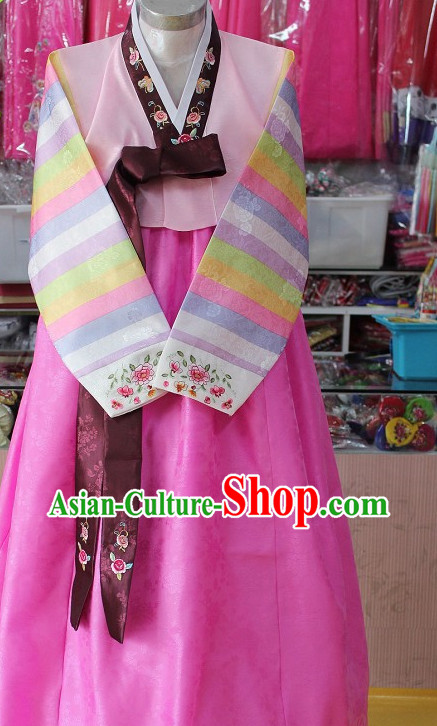Traditional Korean Hanboks for Women