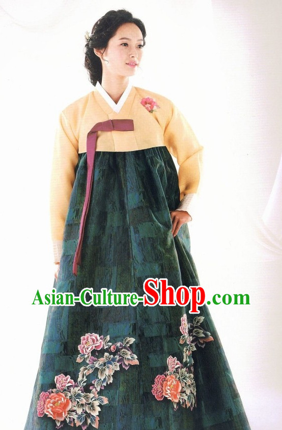 Korean Traditional Ceremonial Clothes for Ladies