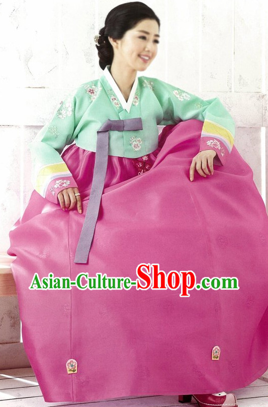 Korean Classical Hanbok Costumes for Women