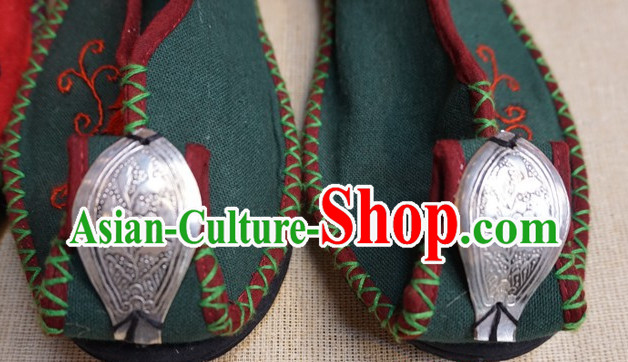 Chinese Tradiitonal Handmade Fabric Shoes