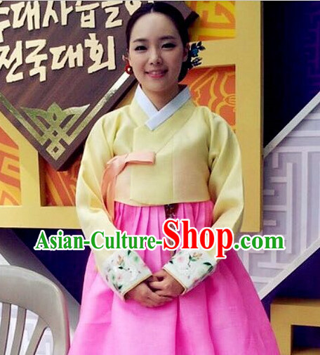 Korean Woman Traditional Clothes Hanbok Dress Shopping