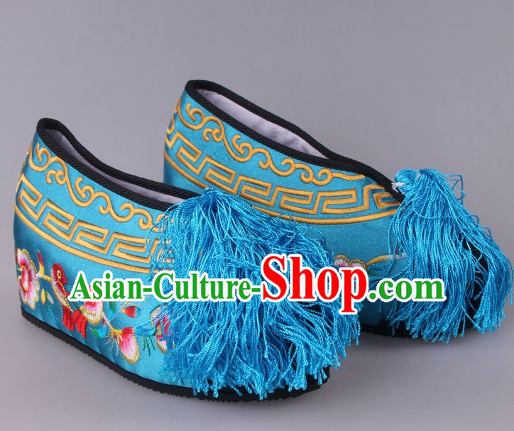 Chinese Beijing Opera Hua Dan Hua Tan Embroidered Flower Shoes for Women