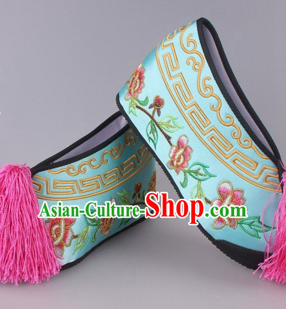 Chinese Beijing Opera Hua Dan Hua Tan Embroidered Flower Shoes for Women