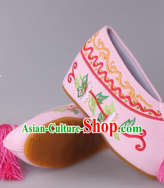 Chinese Beijing Opera Hua Dan Hua Tan Embroidered Flower Shoes for Women