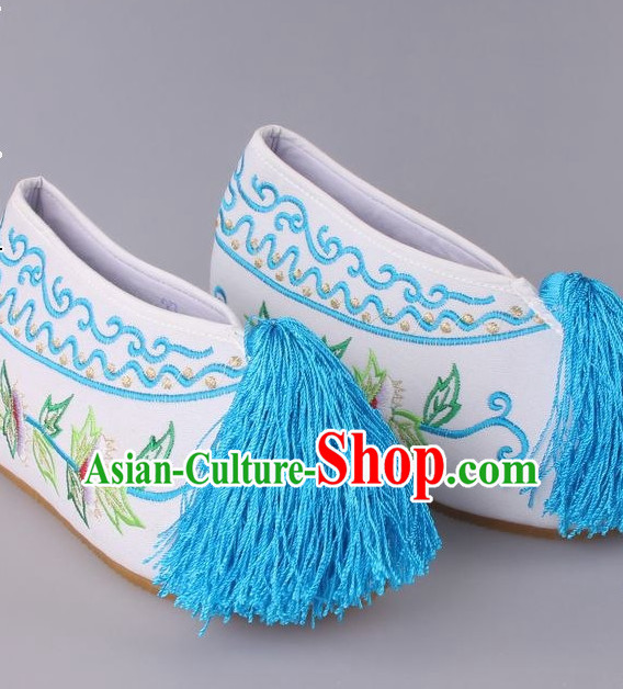 Chinese Beijing Opera Hua Dan Hua Tan Embroidered Flower Shoes for Women