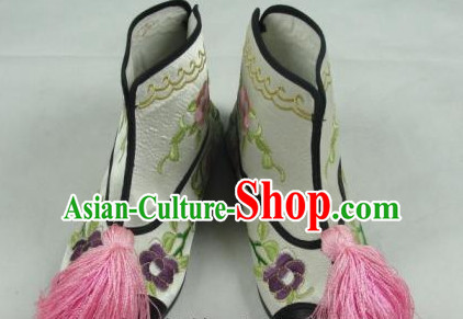 Chinese Peking Opera Embroidered Boots for Women