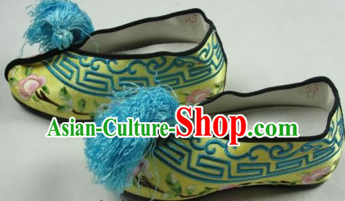 Inside High Heel Chinese Beijing Opera Embroidered Shoes for Ladies