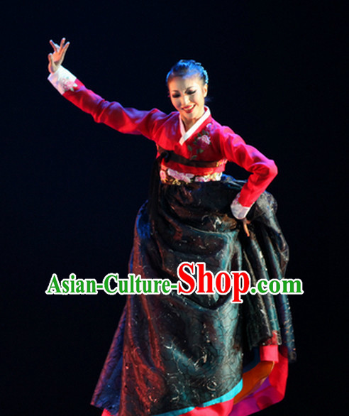 Traditional Korean Dance Costumes for Women