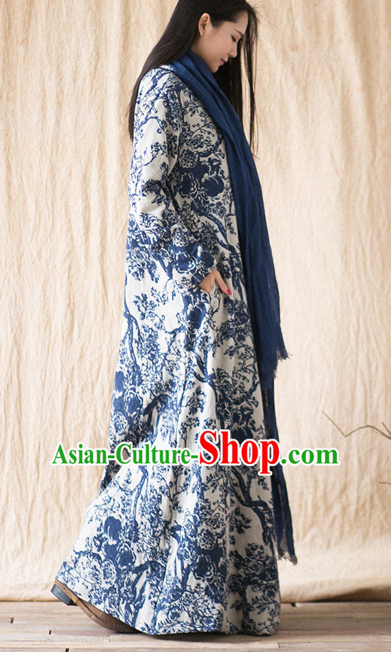 Chinese Traditional Mandarin Dragon Robe for Men or Women