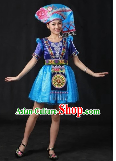 Traditional Chinese Ethnic Zhuang People Folk Clothes and Hat Complete Set for Women