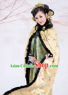 Chinese Classical Noblewomen Costumes and Hair Jewelry Complete Set