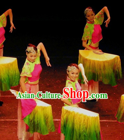 Chinese Folk Fan Group Dancing Uniform for Women