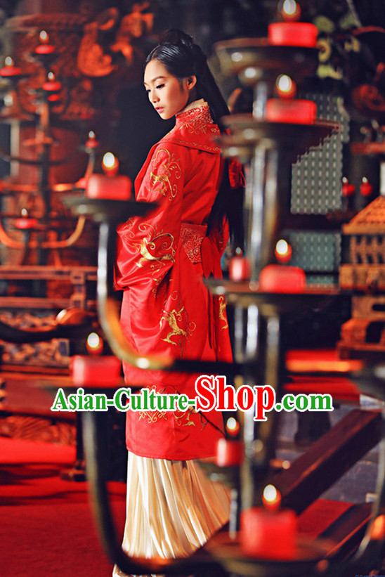 China Classic Red Wedding Dresses Complete Set for Brides