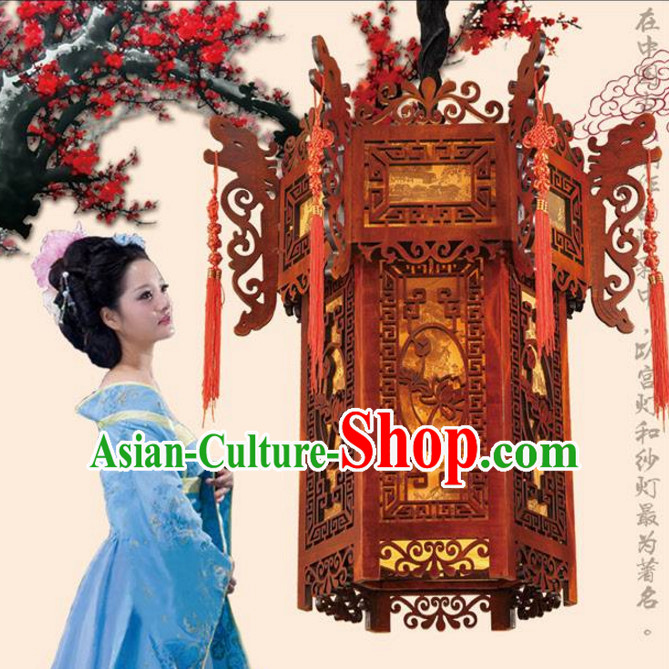 Chinese Ancient Handmade and Carved Natural Wood Hanging Lantern