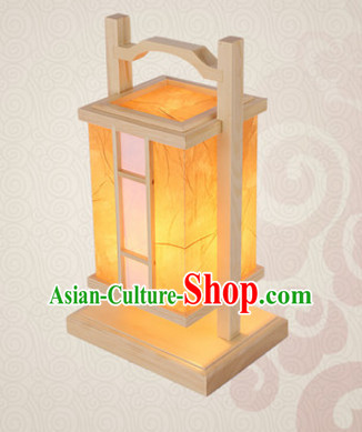 Chinese Ancient Handmade and Carved Natural Wood Desk Palace Lantern