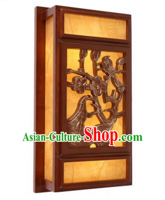 Chinese Ancient Handmade and Carved Natural Wood Wall Palace Lantern