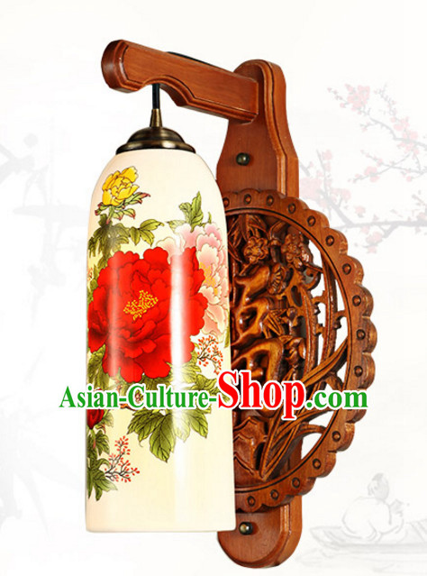 Chinese Classical Handmade and Carved Natural Wood Wall Palace Lantern