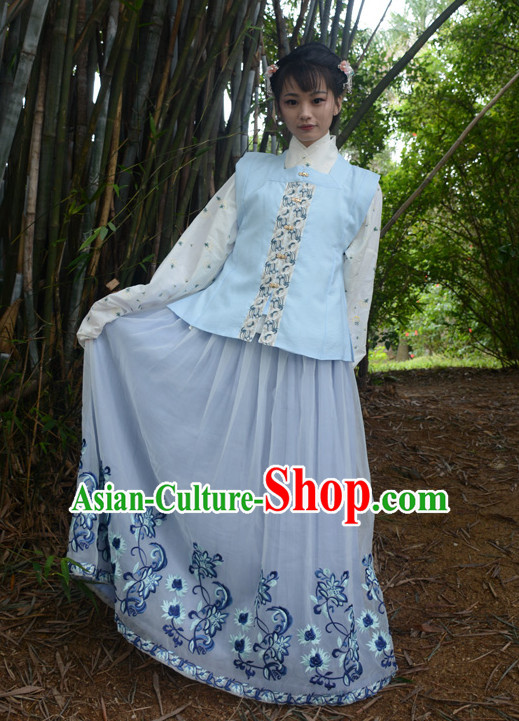 Ancient Chinese Song Dynasty Clothing and Hair Accessories Complete Set for Women