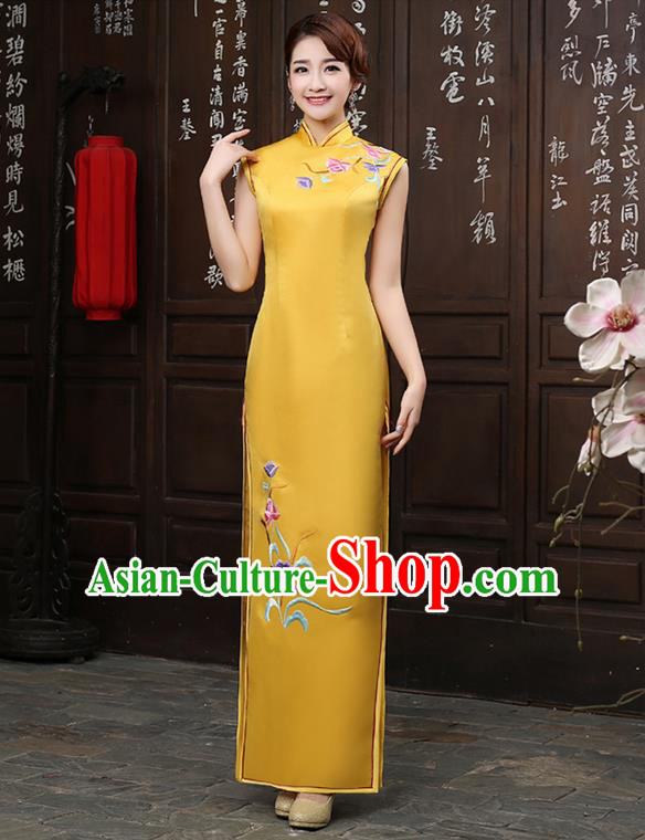 Ancient Chinese Costumes, Manchu Clothing Qipao, Retro Mandarin Collar Embroidered Silk Long Cheongsam, Traditional Cheongsam Wedding Toast Dress for Bride