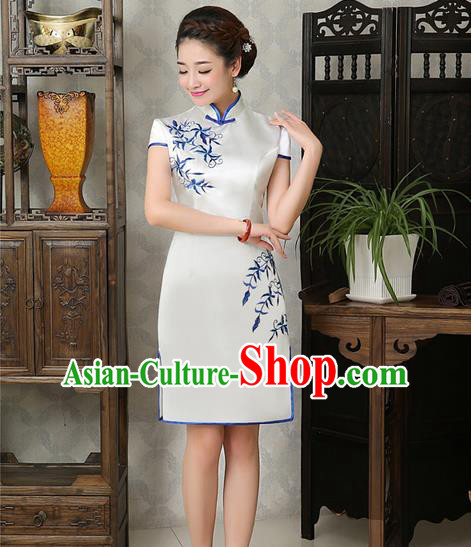 Ancient Chinese Costumes, Manchu Clothing Qipao, Improved Mandarin Collar Embroidered Silk Short Cheongsam, Traditional Cheongsam Wedding Toast Dress for Bride