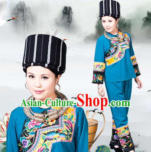 Traditional Chinese Miao Nationality Dancing Costume, Hmong Female Folk Dance Ethnic Dress, Chinese Minority Nationality Embroidery Costume for Women